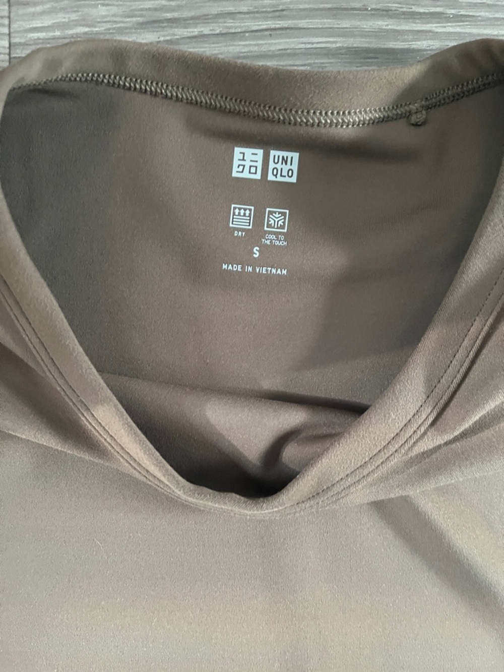 Uniqlo Brown Cropped Tee & High-Waist Leggings Set - Picture 2 of 5